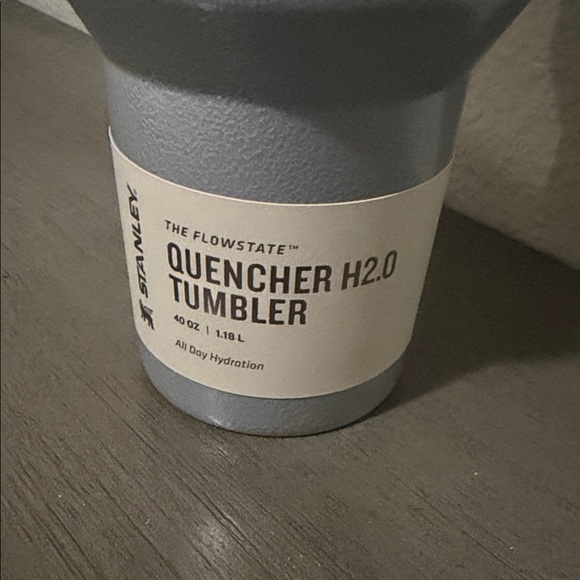 Stanley Quencher H2.0 Tumbler - Picture 3 of 6